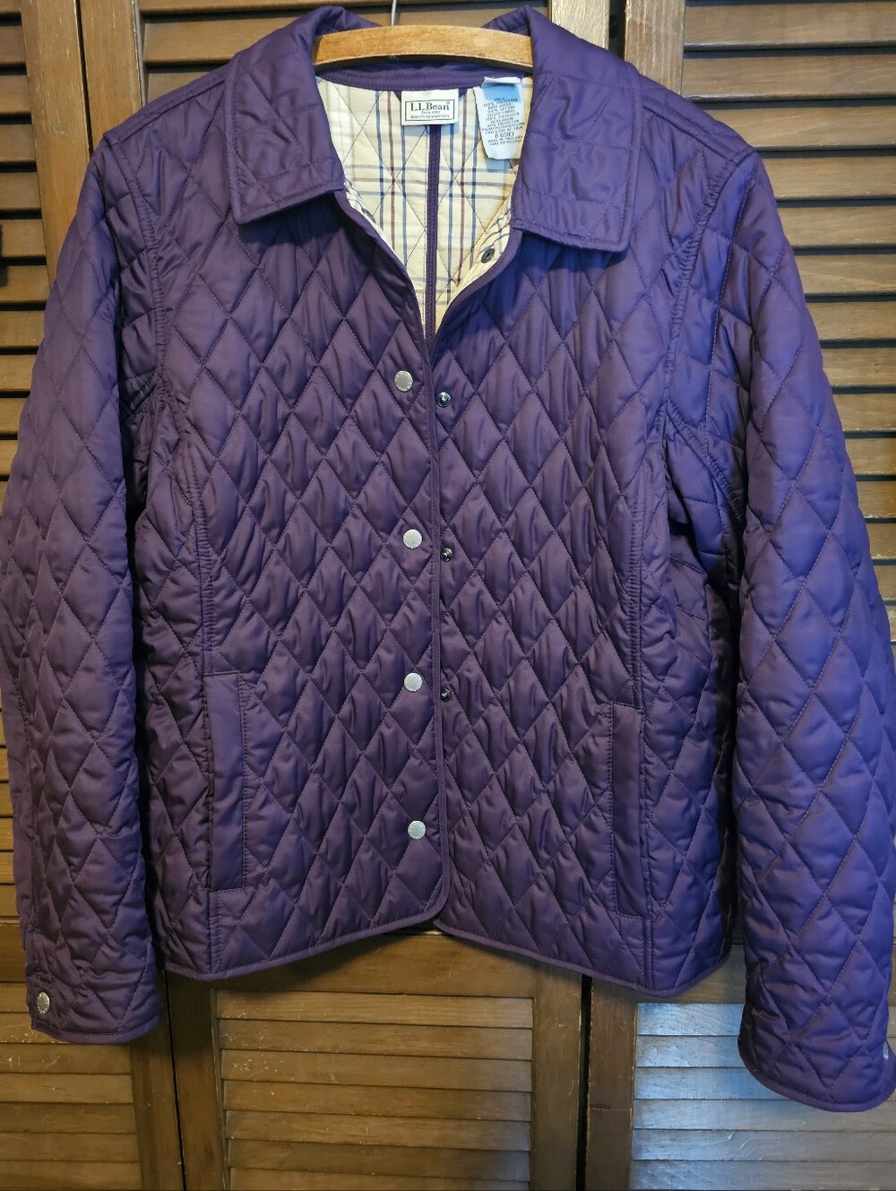 L.L.Bean Quilted Diamond Pattern Jacket with Plaid Lining — Size Large